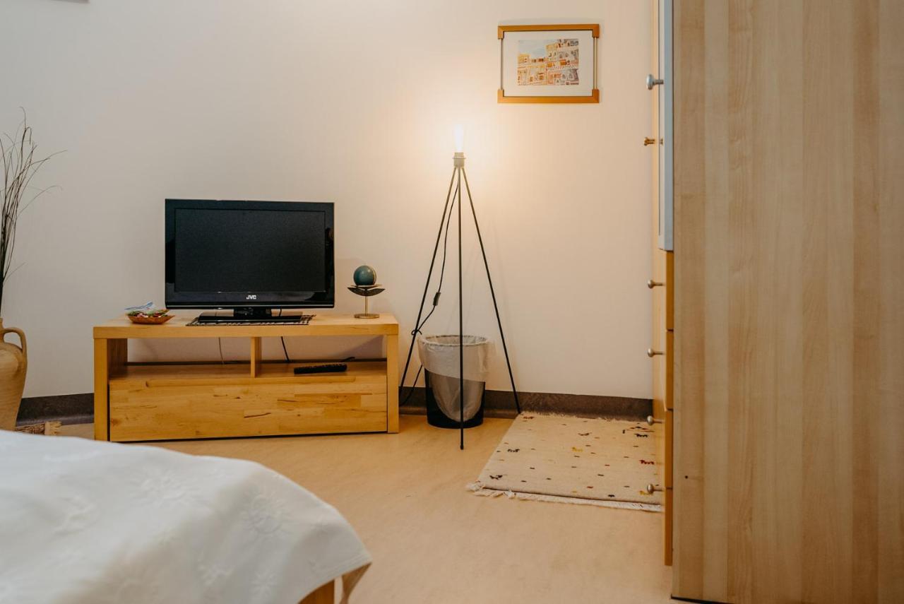 Haus Luna - Privatzimmer Im Sonnigen Suedburgenland Hackerberg 外观 照片